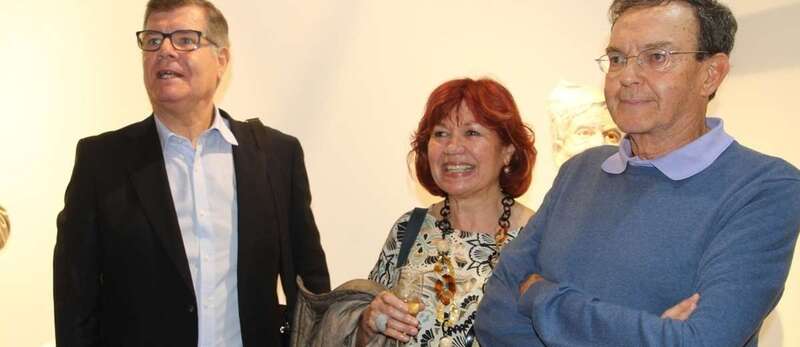 El cronista oficial de Telde, Antonio María González, junto a Luis Arencibia, en una exposición de 2018 en la Casa-Museo León y Castillo/TA.